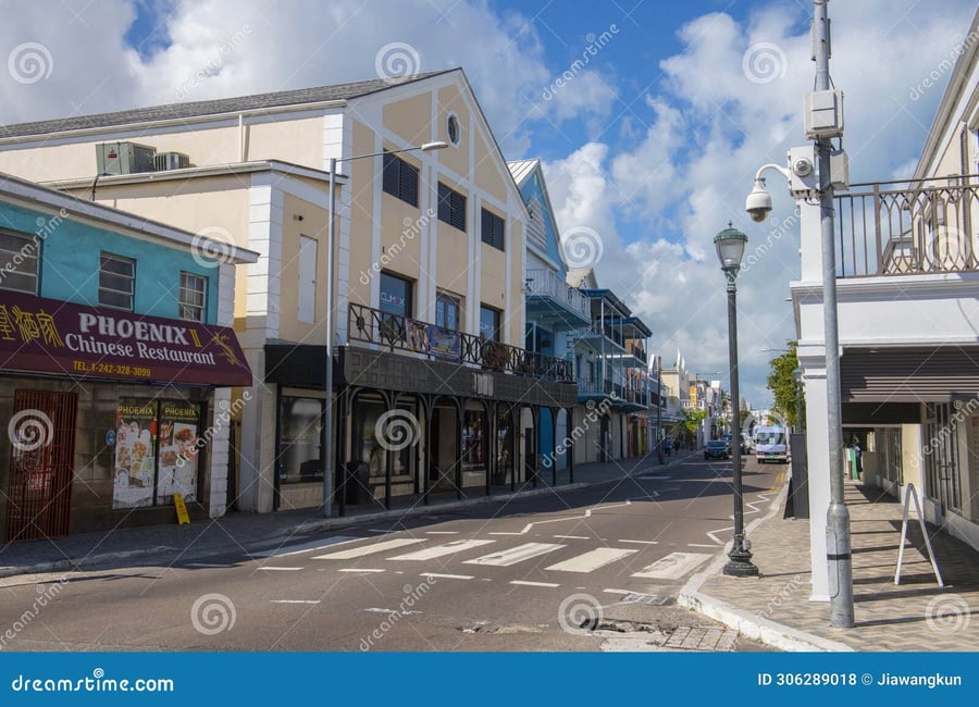 Elizabeth On Bay Plaza - Gallery Photo 1
