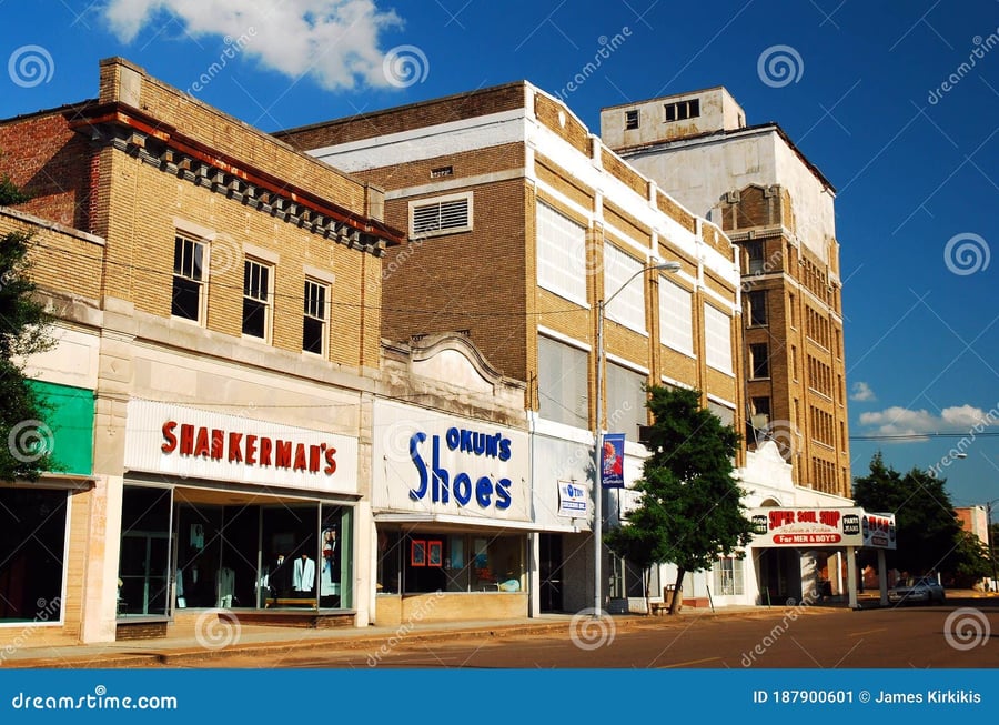 Clarksdale Shopping Center - Gallery Photo 5