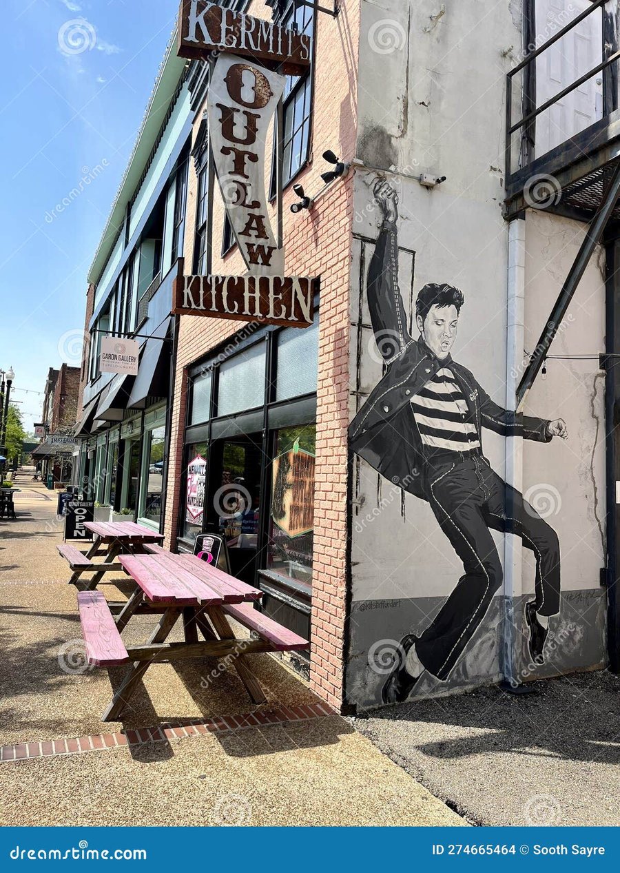 The Courtyard At Tupelo - Gallery Photo 2