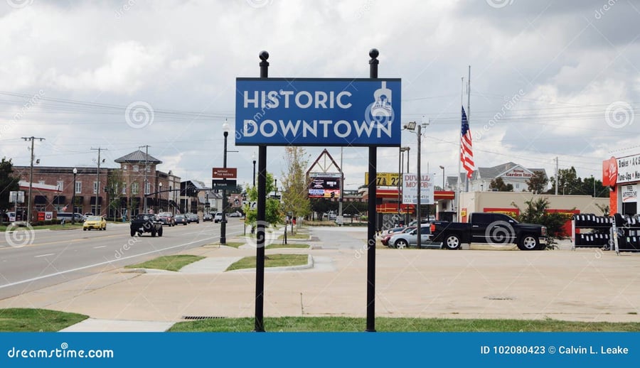 The Courtyard At Tupelo - Gallery Photo 4