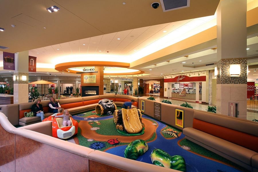 Laurel Plaza - Gallery Photo 5