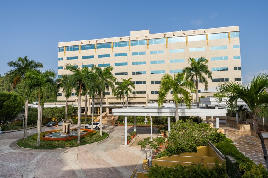 Plaza Universitaria - Gallery Photo 4