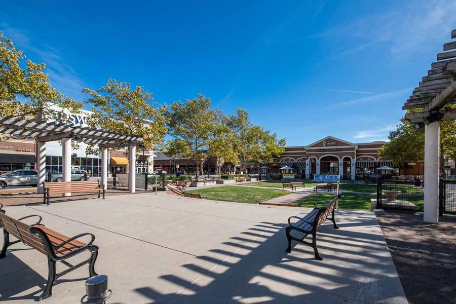 Zona Rosa - Gallery Photo 9