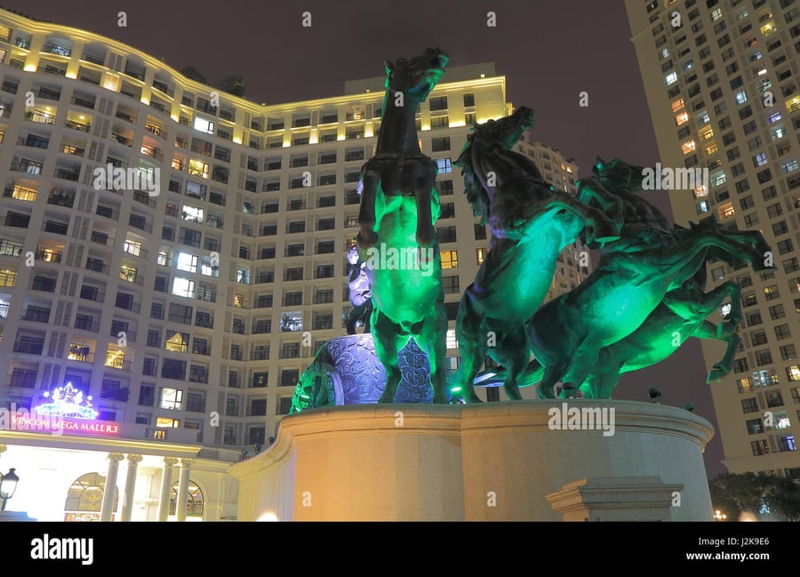 Vincom Mega Mall Royal City - Gallery Photo 4